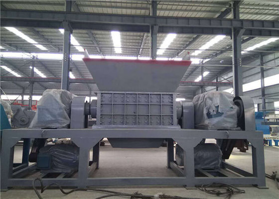 Porcellana Trinciatrice industriale automatica della ferraglia 5 tonnellate di capacità H13 di materiale della lama fornitore